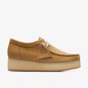 clarks Wallacraft Lo Tan Embroidery
